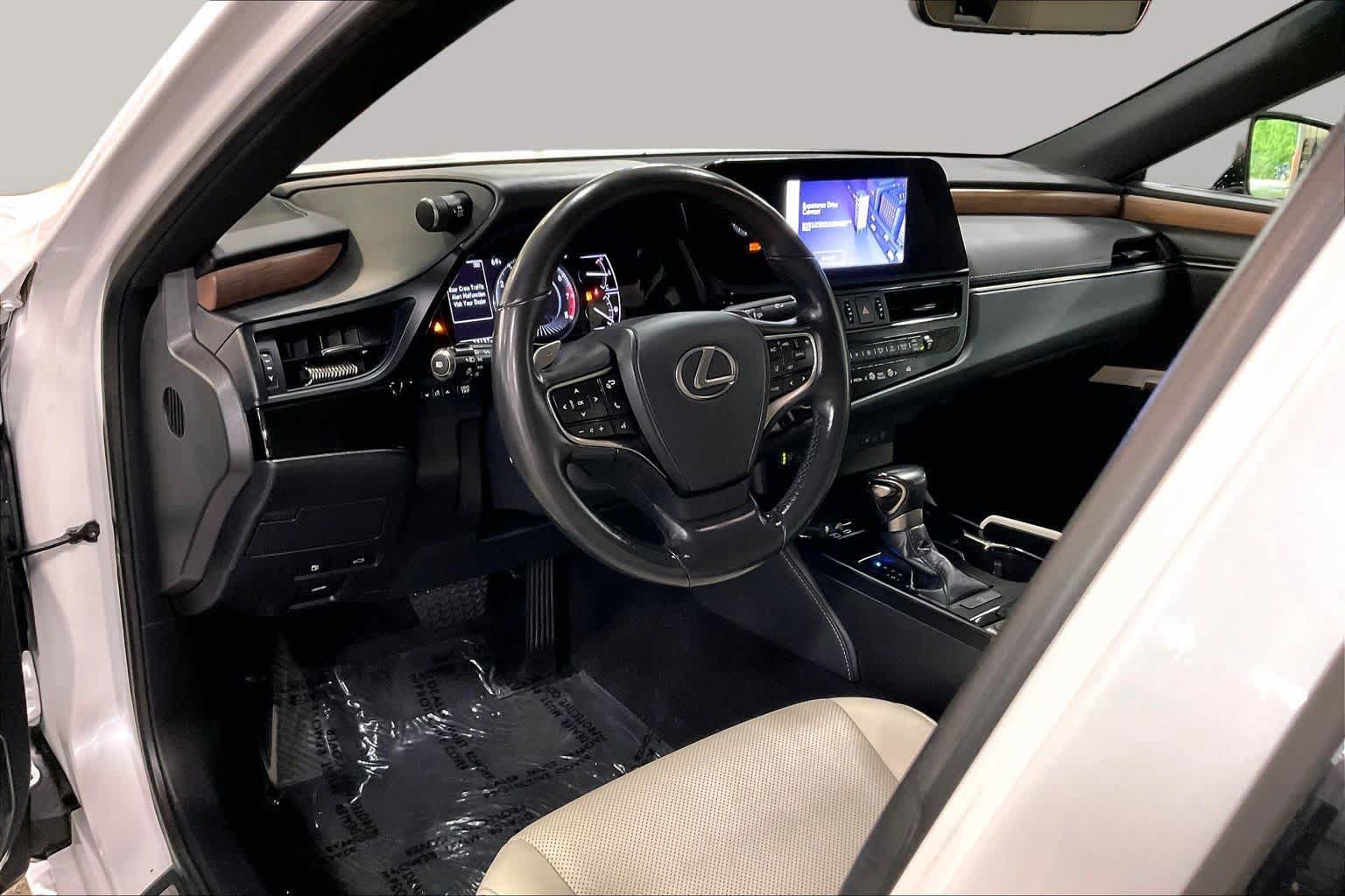 Used 2023 Lexus ES 350 w/ Premium Package FWD image 18