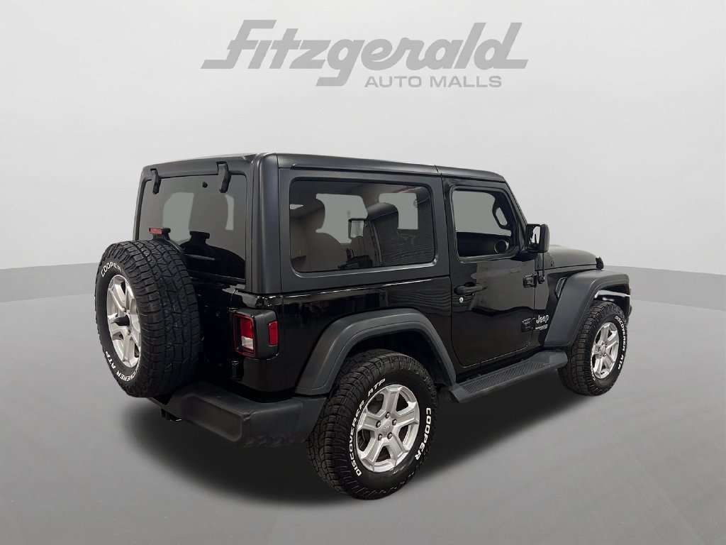 Used 2018 Jeep Wrangler Sport AWD/4WD image 6
