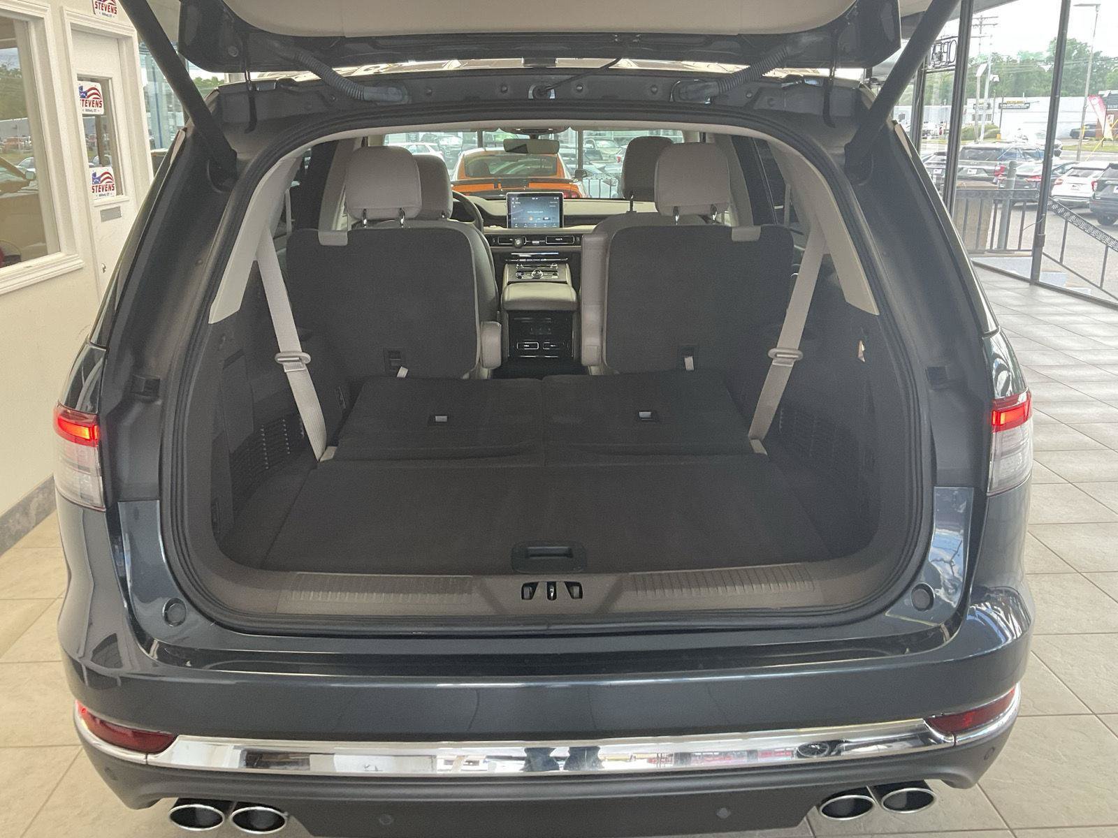 Used 2022 Lincoln Aviator Reserve AWD/4WD image 16
