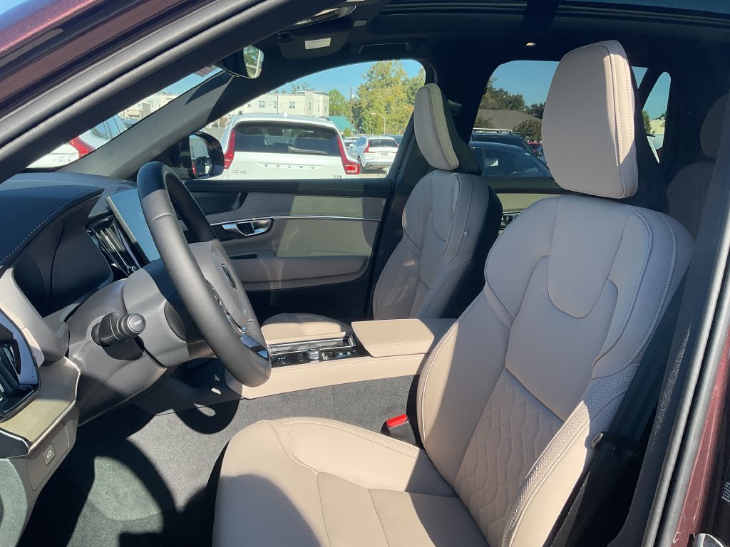 New 2027 Volvo XC90 B6 Plus AWD/4WD image 12
