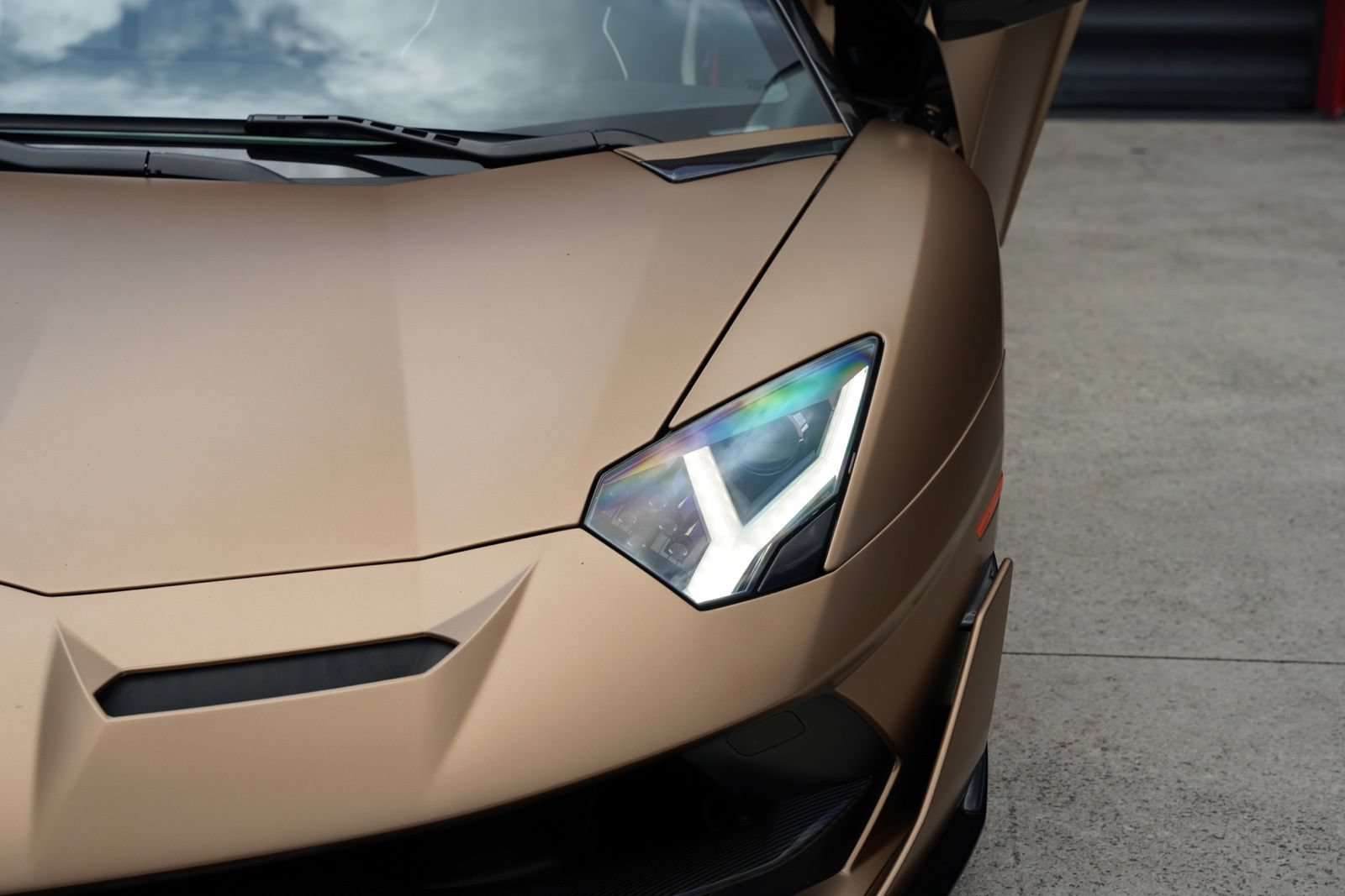 Used 2020 Lamborghini Aventador SVJ AWD/4WD image 36