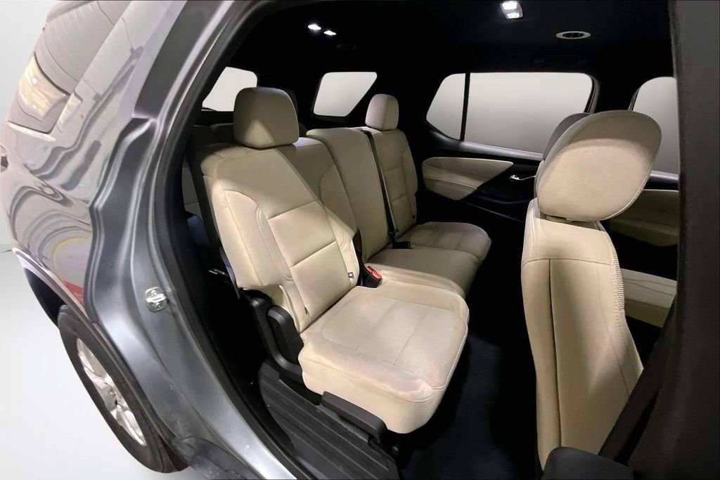 Used 2023 Chevrolet Traverse LS w/ Safety Package image 24