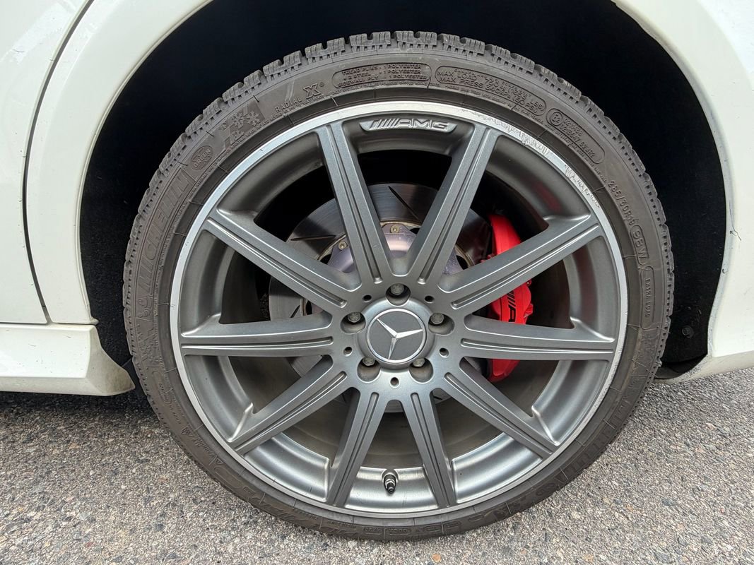 Used 2014 Mercedes-Benz E 63 AMG S-Model image 40