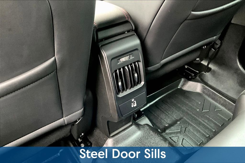 Used 2024 Dodge Hornet R/T image 11