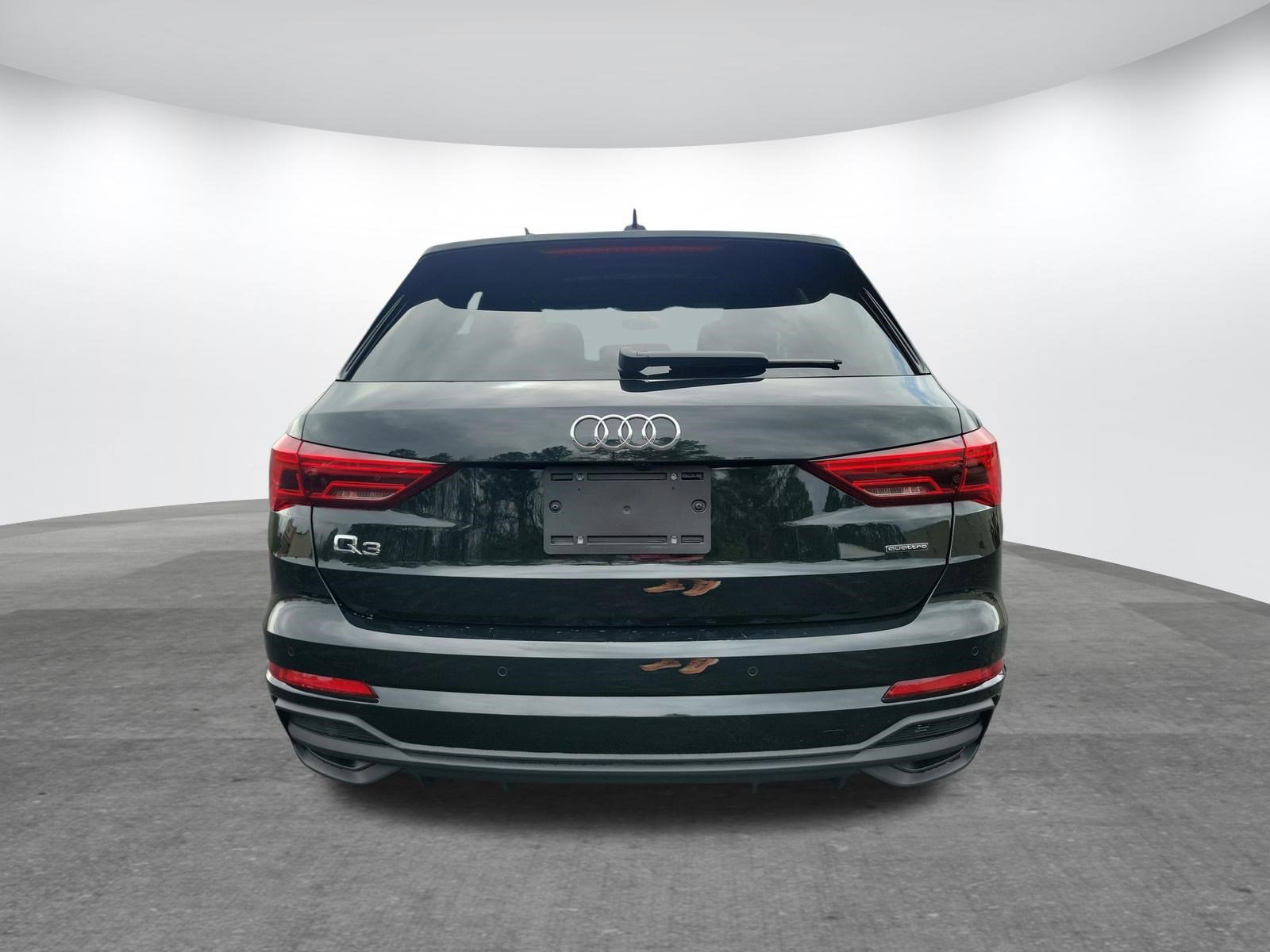 Used 2025 Audi Q3 2.0T Premium image 25