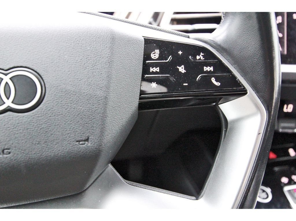 Used 2022 Audi Q4 e-tron Premium Plus AWD/4WD image 21