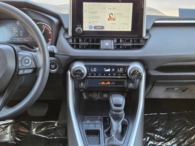 Used 2023 Toyota RAV4 XLE image 15