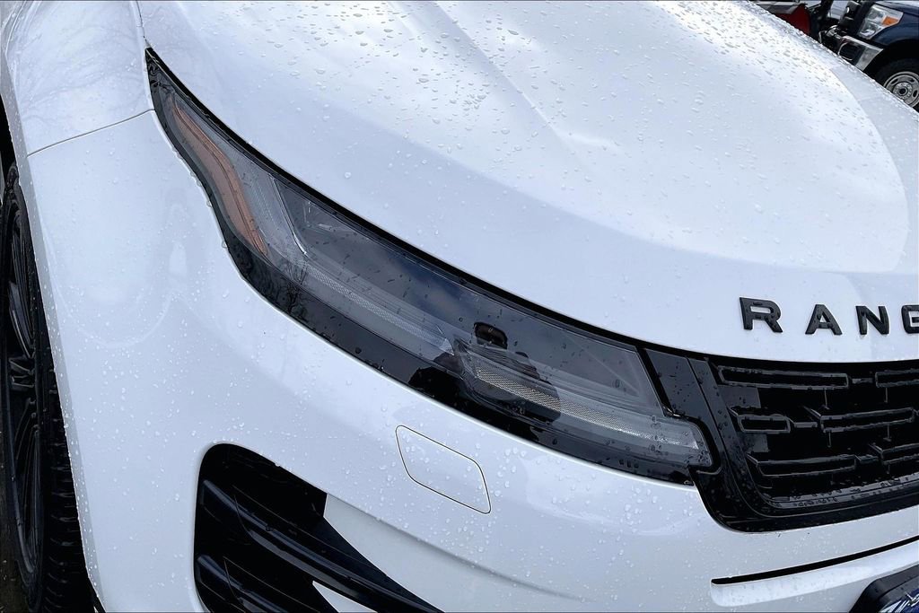 Certified 2025 Land Rover Range Rover Evoque Dynamic SE AWD/4WD image 32