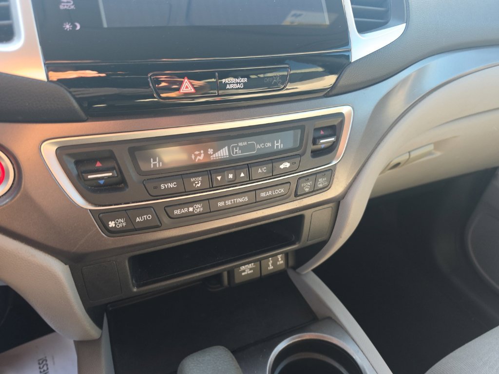 Used 2017 Honda Pilot EX image 21