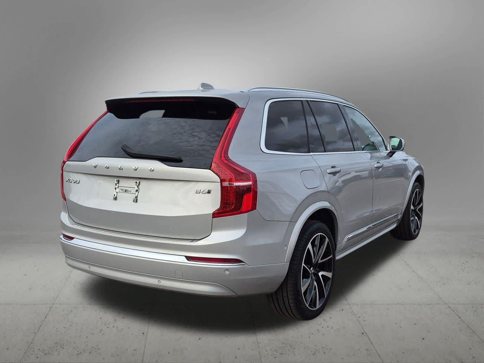 Used 2023 Volvo XC90 B6 Plus w/ Protection Package Premier AWD/4WD image 6