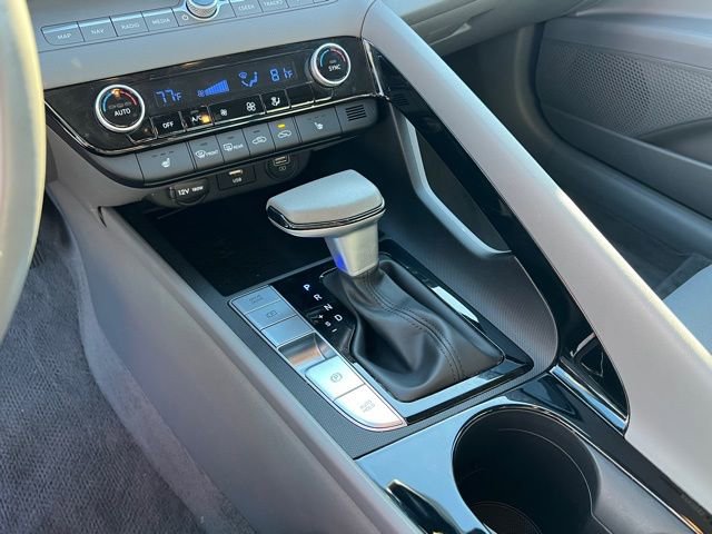 Certified 2023 Hyundai Elantra SEL w/ Convenience Package FWD image 18