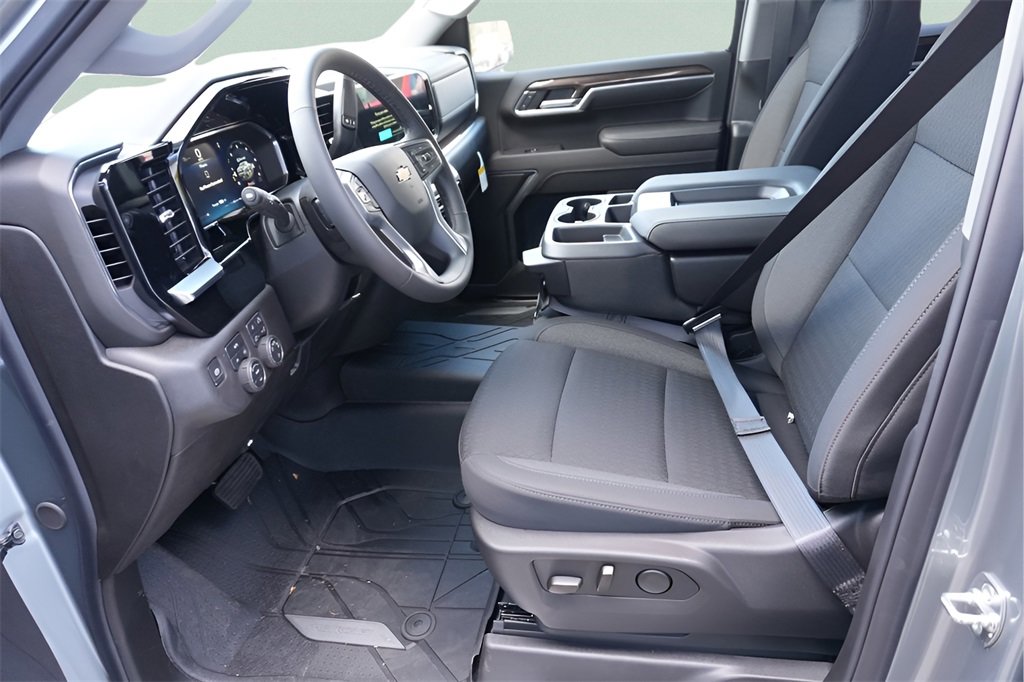 New 2026 Chevrolet Silverado 1500 LT w/ Safety Package image 14