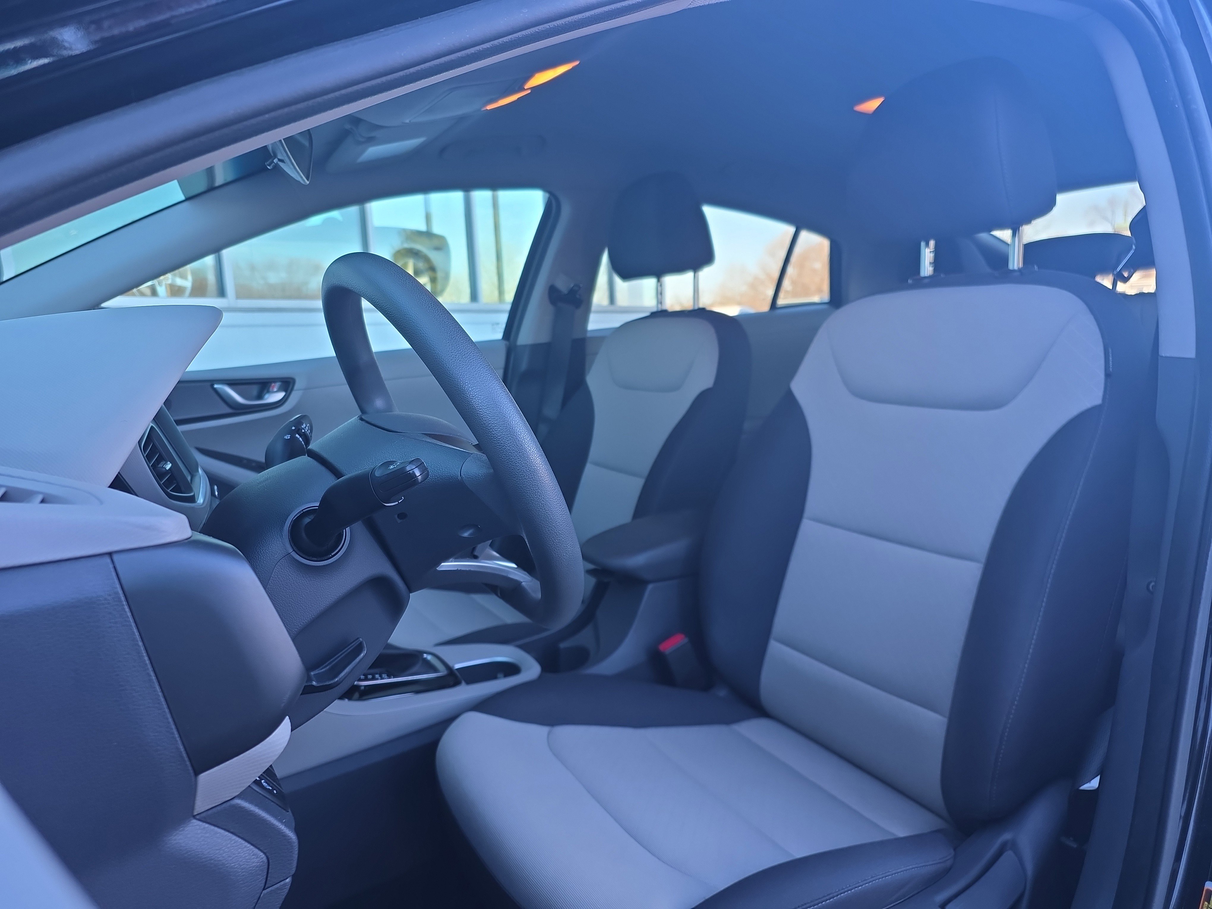 Used 2019 Hyundai Ioniq Blue image 15