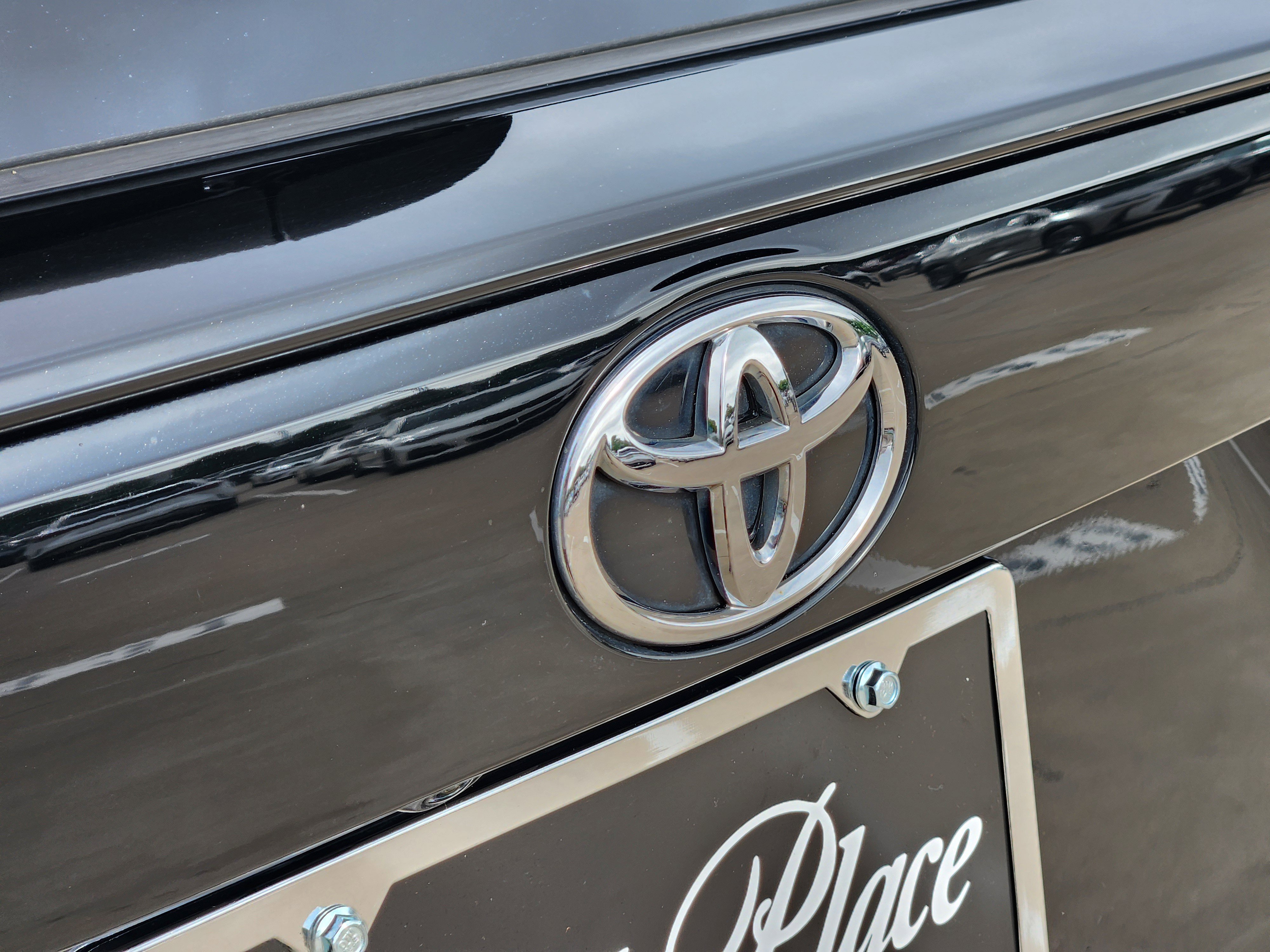 Used 2021 Toyota RAV4 XLE w/ Convenience Package image 37