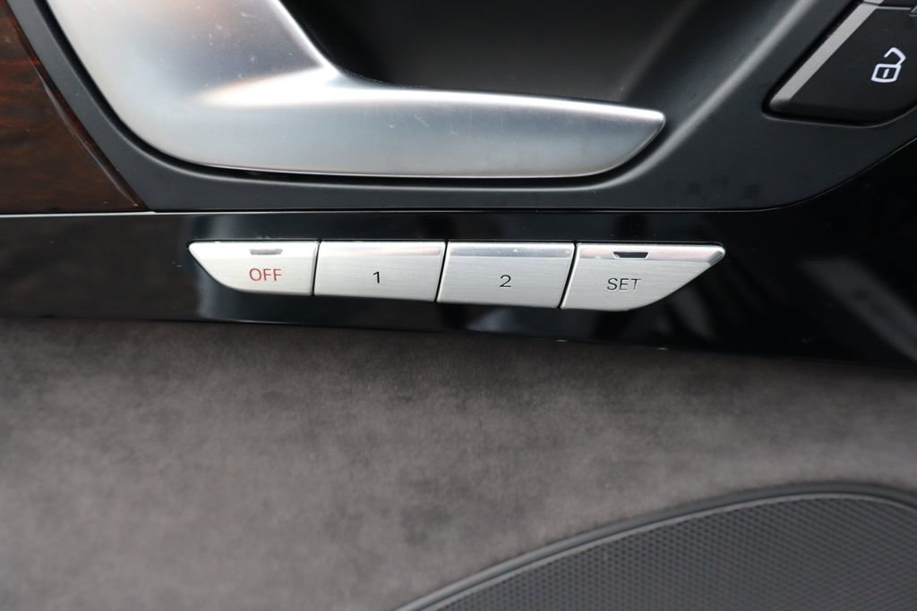 Used 2017 Audi A8 L 3.0T w/ Executive Package image 8