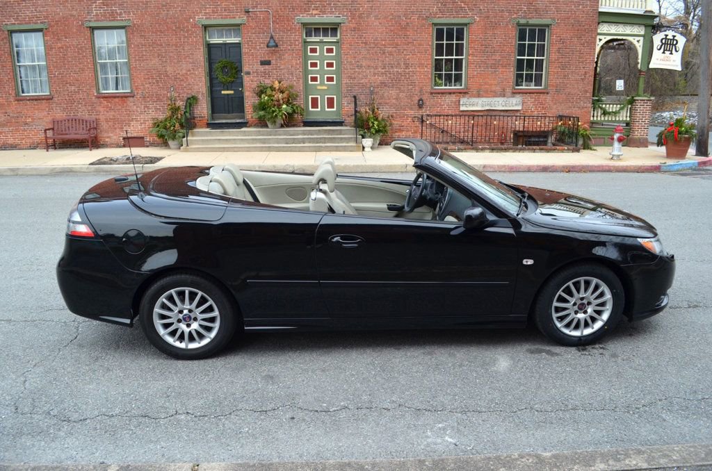 Used 2008 Saab 9-3 2.0T w/ Cold Weather Package image 3