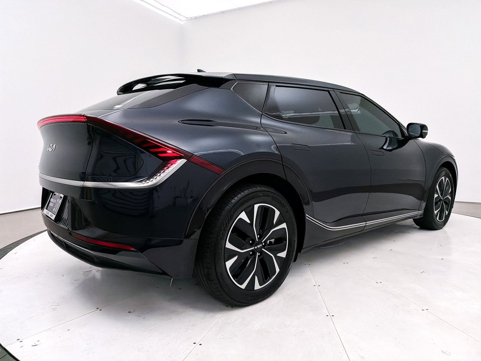 Used 2023 Kia EV6 Wind w/ Wind Technology Package image 18