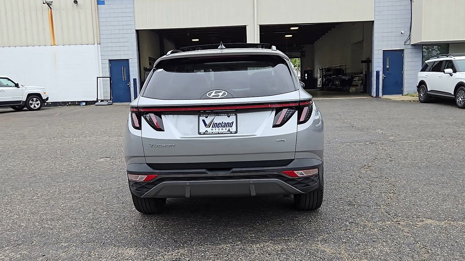 Certified 2023 Hyundai Tucson Limited AWD/4WD image 7