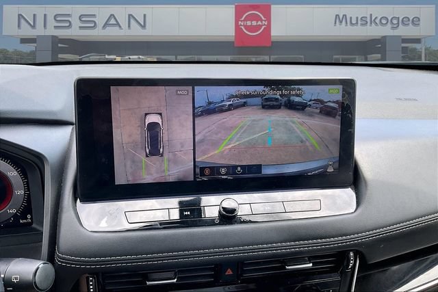 Used 2026 Nissan Rogue SL FWD image 14