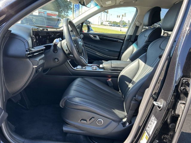 Used 2025 Genesis GV80 2.5T Standard AWD/4WD image 14