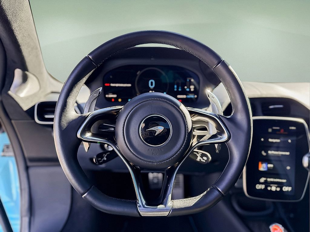 Used 2025 McLaren Artura Spider image 21