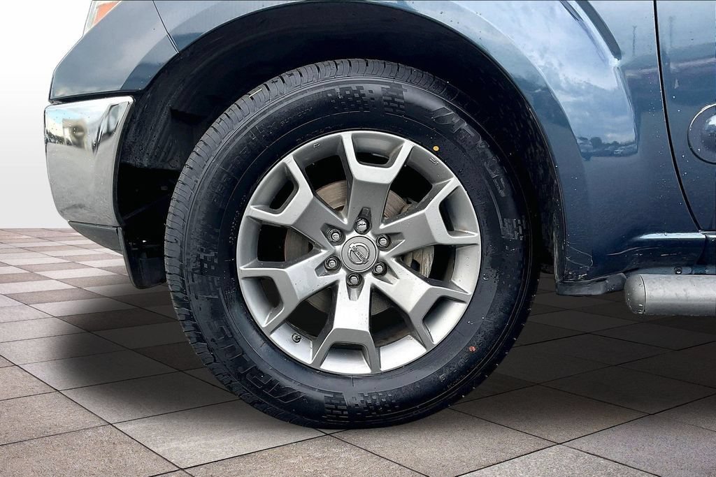 Used 2019 Nissan Frontier SL RWD image 9