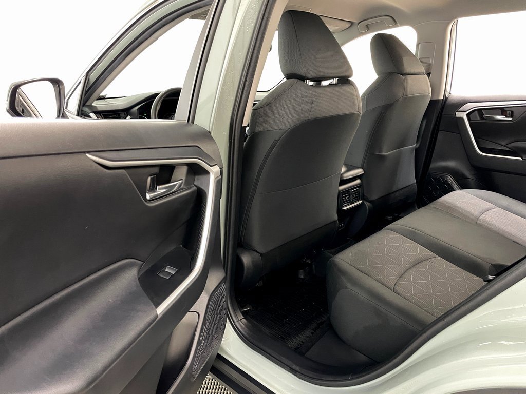 Used 2020 Toyota RAV4 XLE w/ All Weather Liner Package image 40