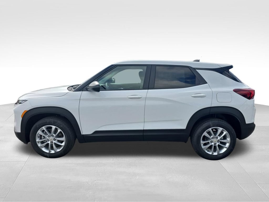 New 2026 Chevrolet TrailBlazer LS w/ LS Convenience Package AWD/4WD image 2