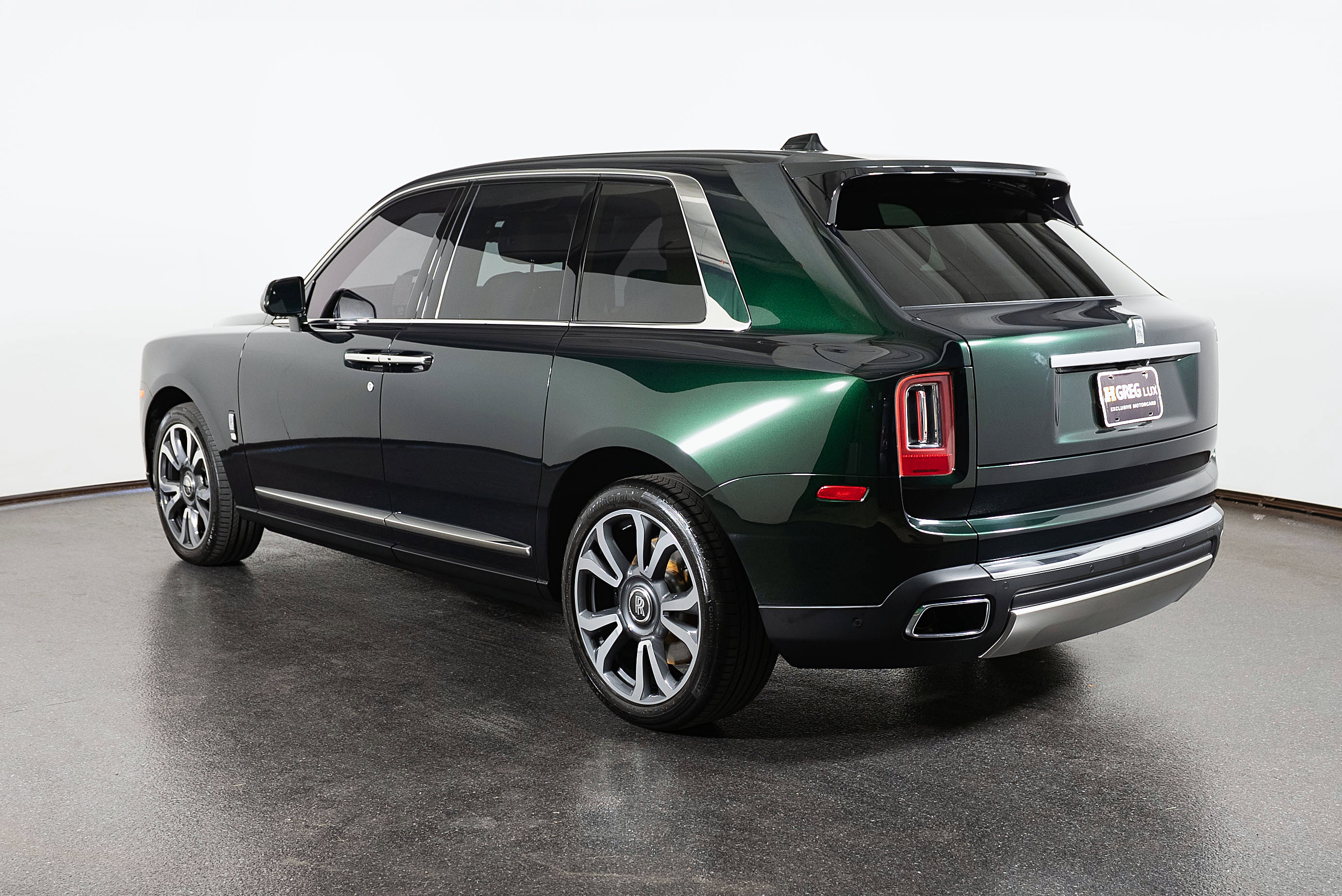 Used 2023 Rolls-Royce Cullinan w/ Cullinan Package AWD/4WD image 5