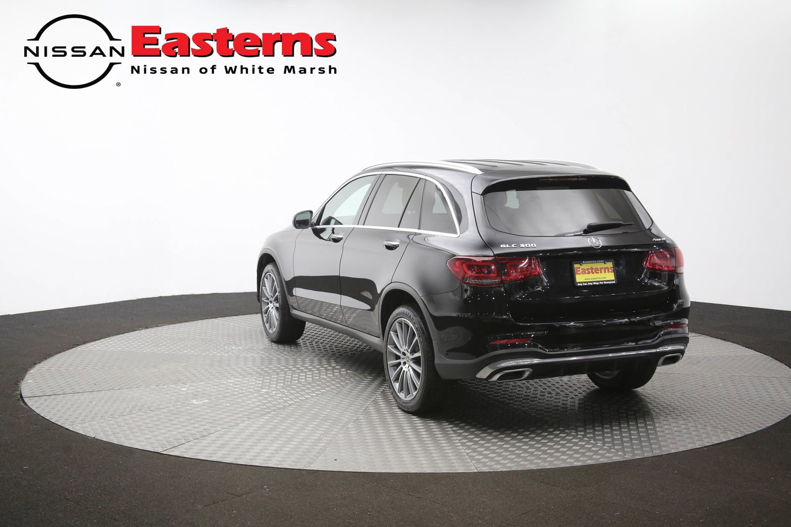 Used 2022 Mercedes-Benz GLC 300 4MATIC w/ AMG Line image 36