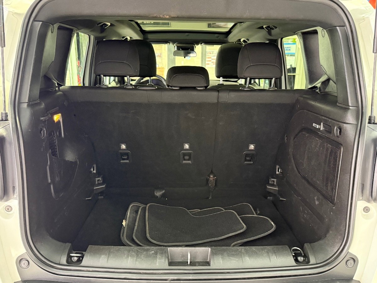 Used 2021 Jeep Renegade Latitude w/ Sun & Sound Group FWD image 32
