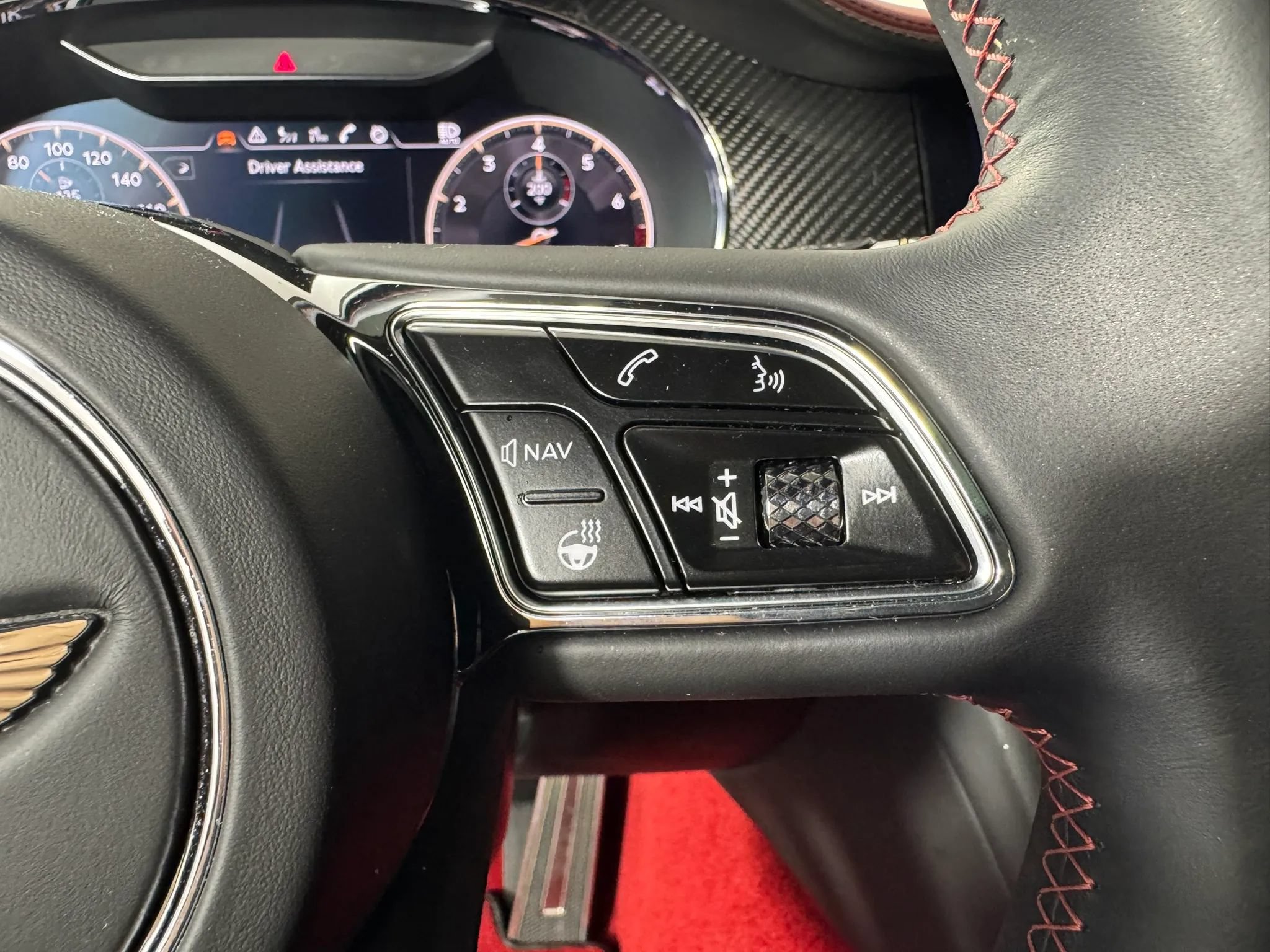Used 2022 Bentley Flying Spur V8 AWD/4WD image 18