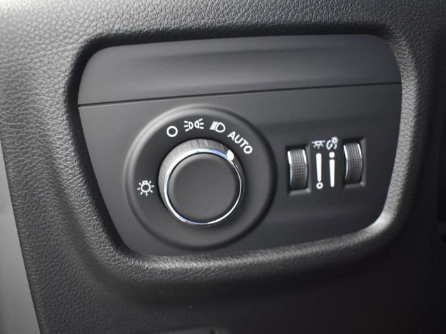 New 2025 Jeep Grand Cherokee L Laredo w/ Trailer Tow Package image 14