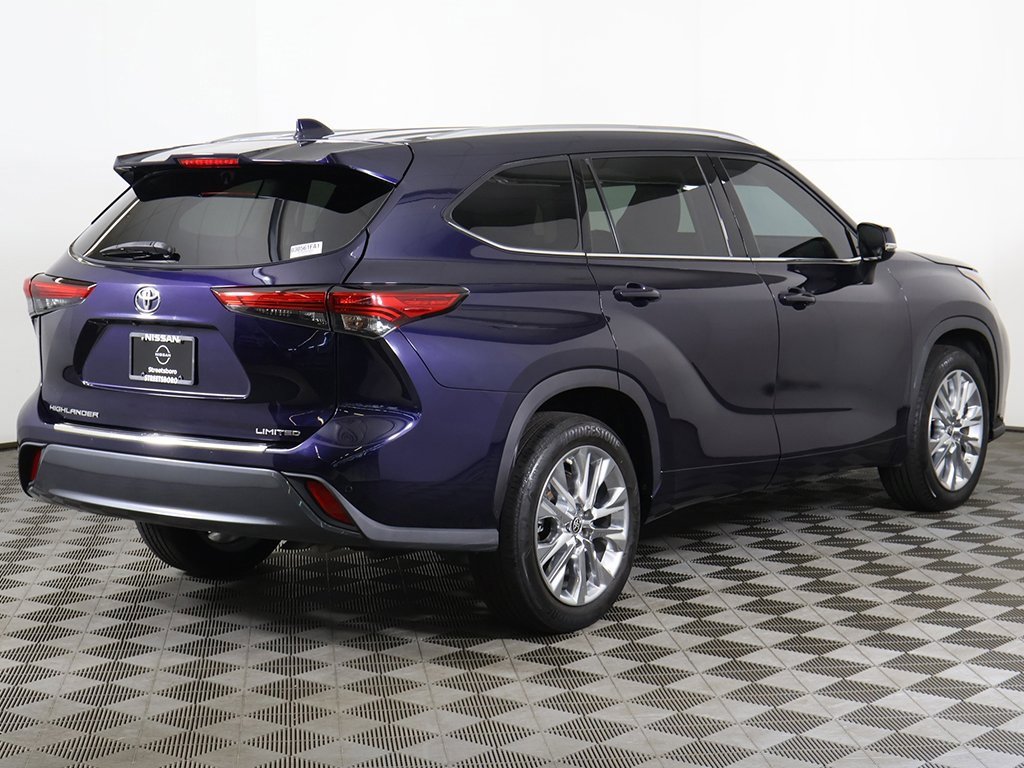 Used 2020 Toyota Highlander Limited image 13