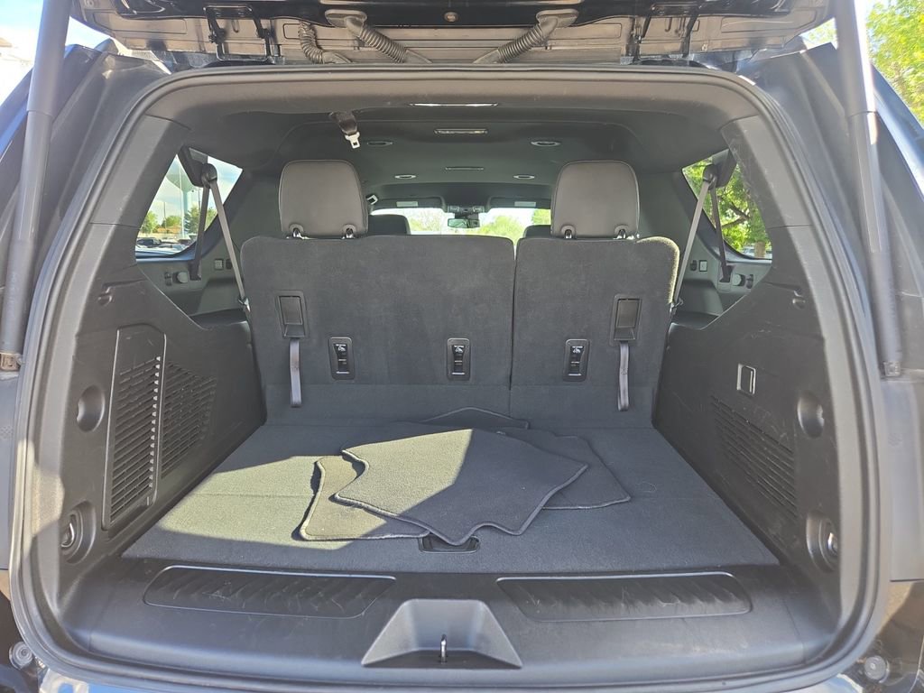 Used 2023 Chevrolet Suburban LT AWD/4WD image 19