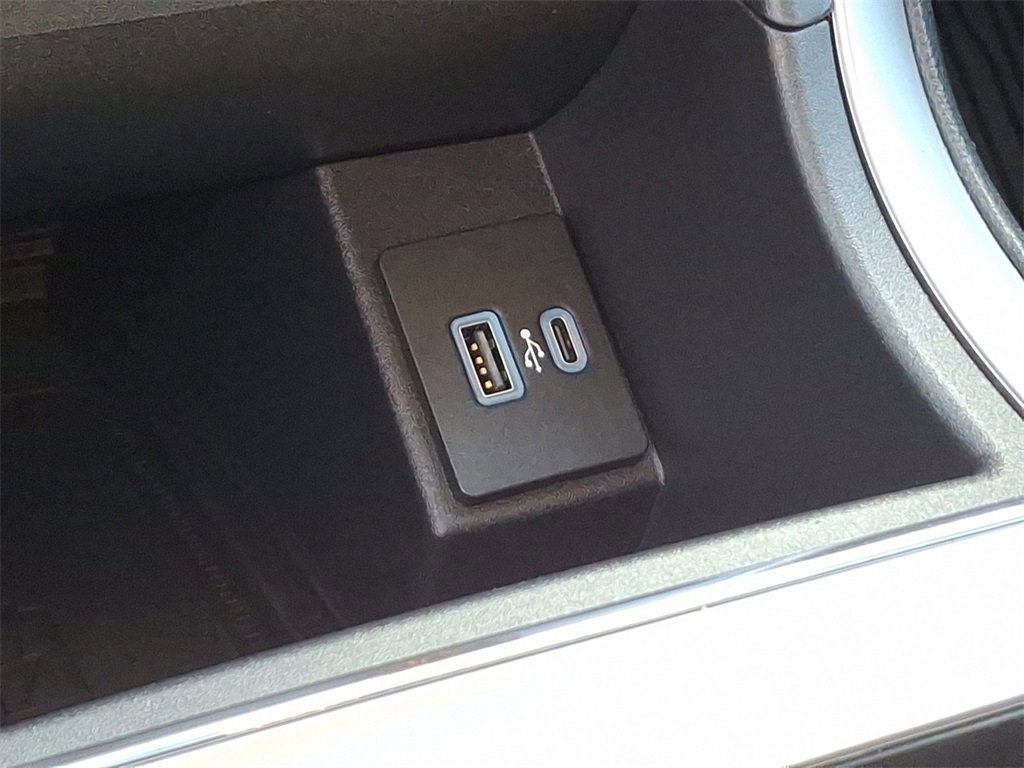 Certified 2022 Ford Edge SEL w/ Convenience Package image 25