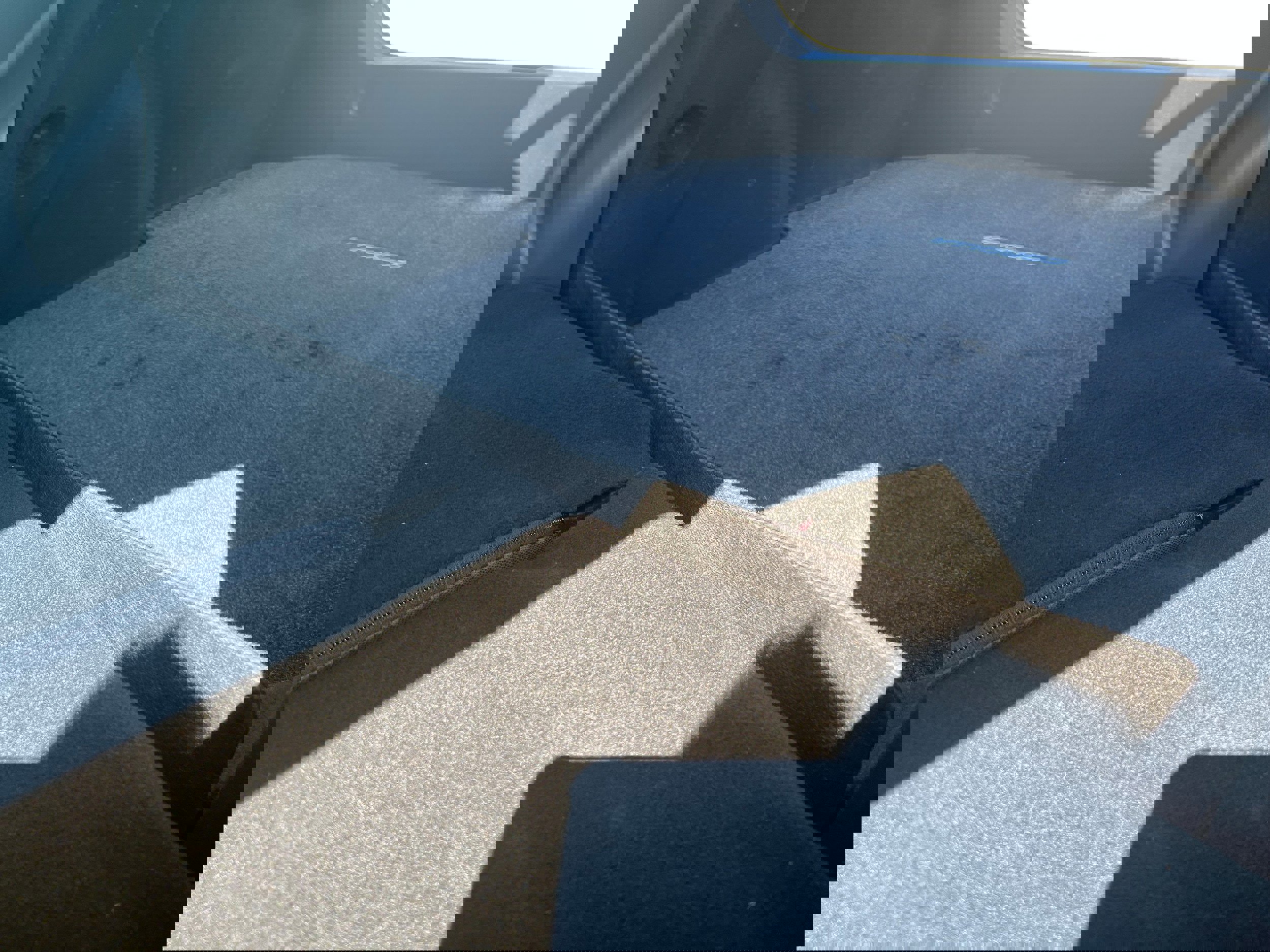 Used 2021 Toyota Corolla LE w/ Carpet Mat Package (TMS) image 13