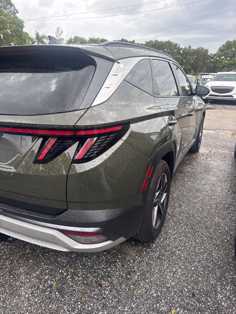 Certified 2025 Hyundai Tucson SEL FWD image 3
