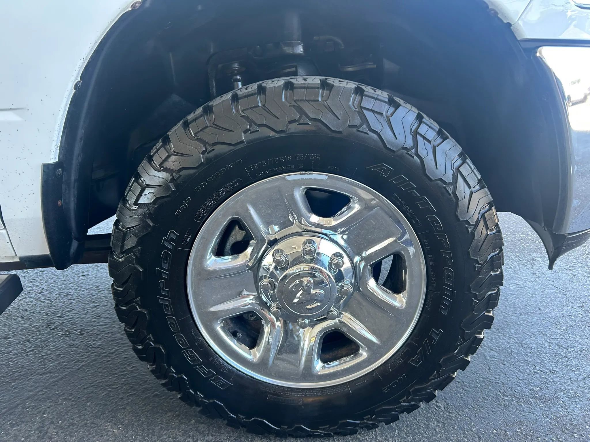 Used 2015 RAM 2500 SLT AWD/4WD image 3