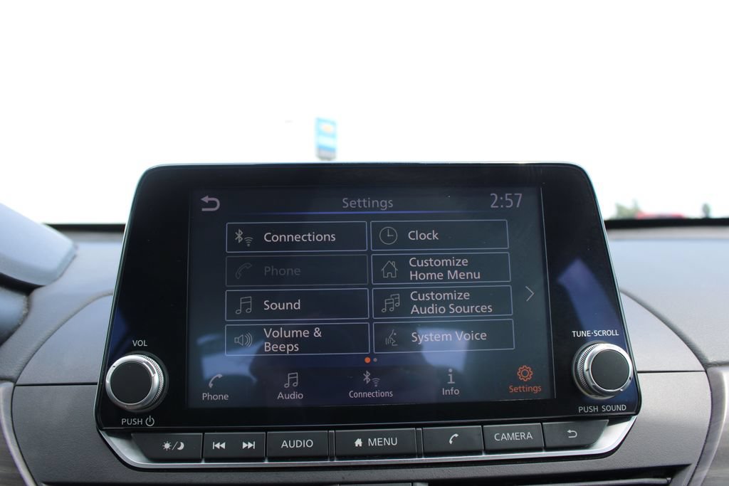 Used 2024 Nissan Altima 2.5 SV FWD image 53