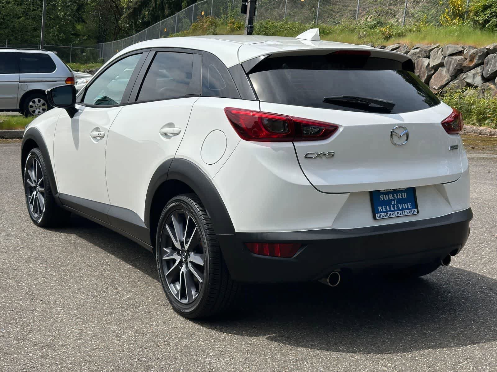 Used 2018 MAZDA CX-3 Touring FWD image 3