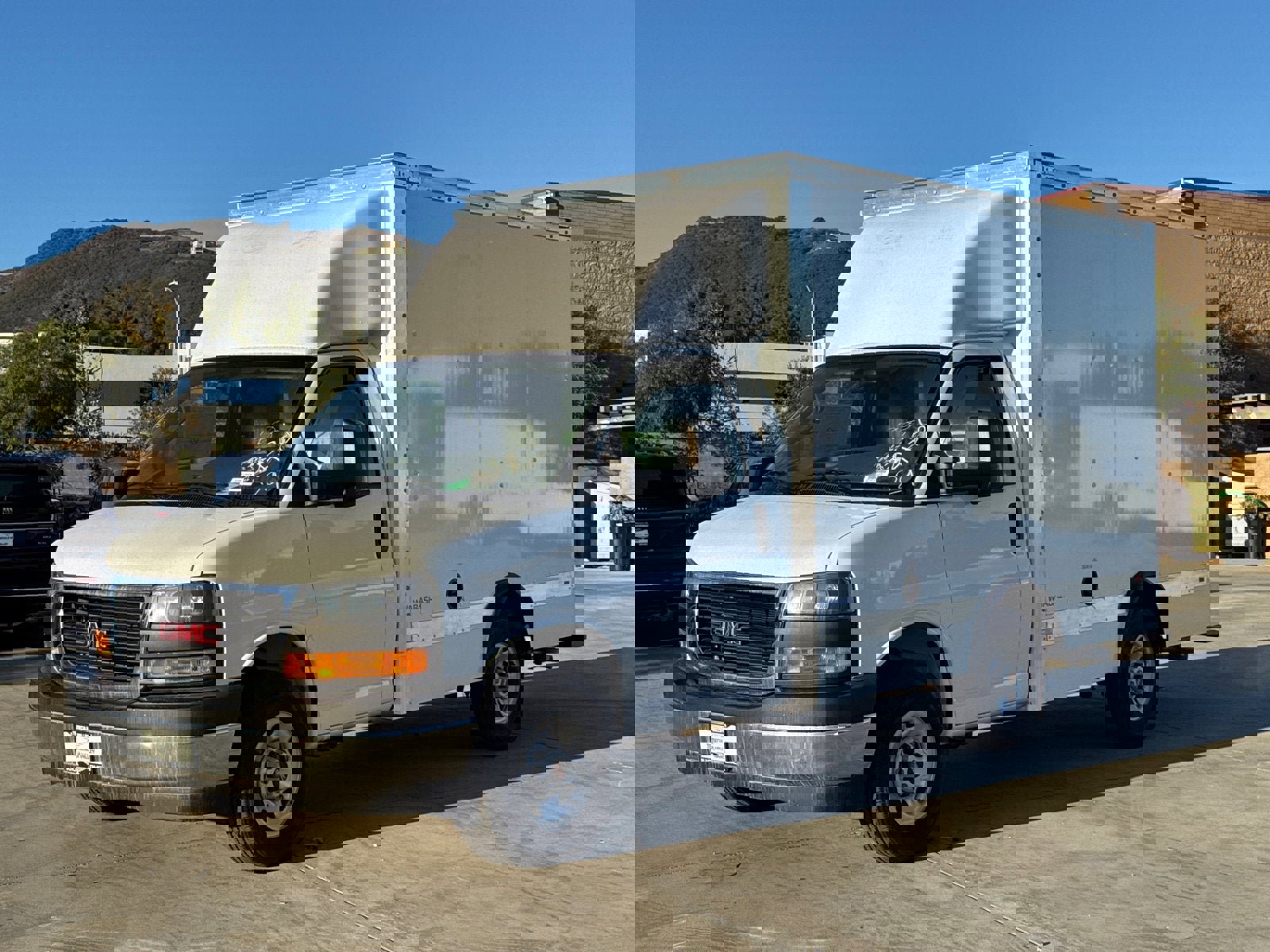 New 2025 GMC Savana 3500 w/ Power Convenience Package image 4