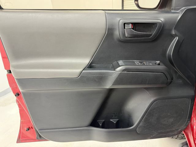 Used 2016 Toyota Tacoma SR w/ SR Convenience Package image 28