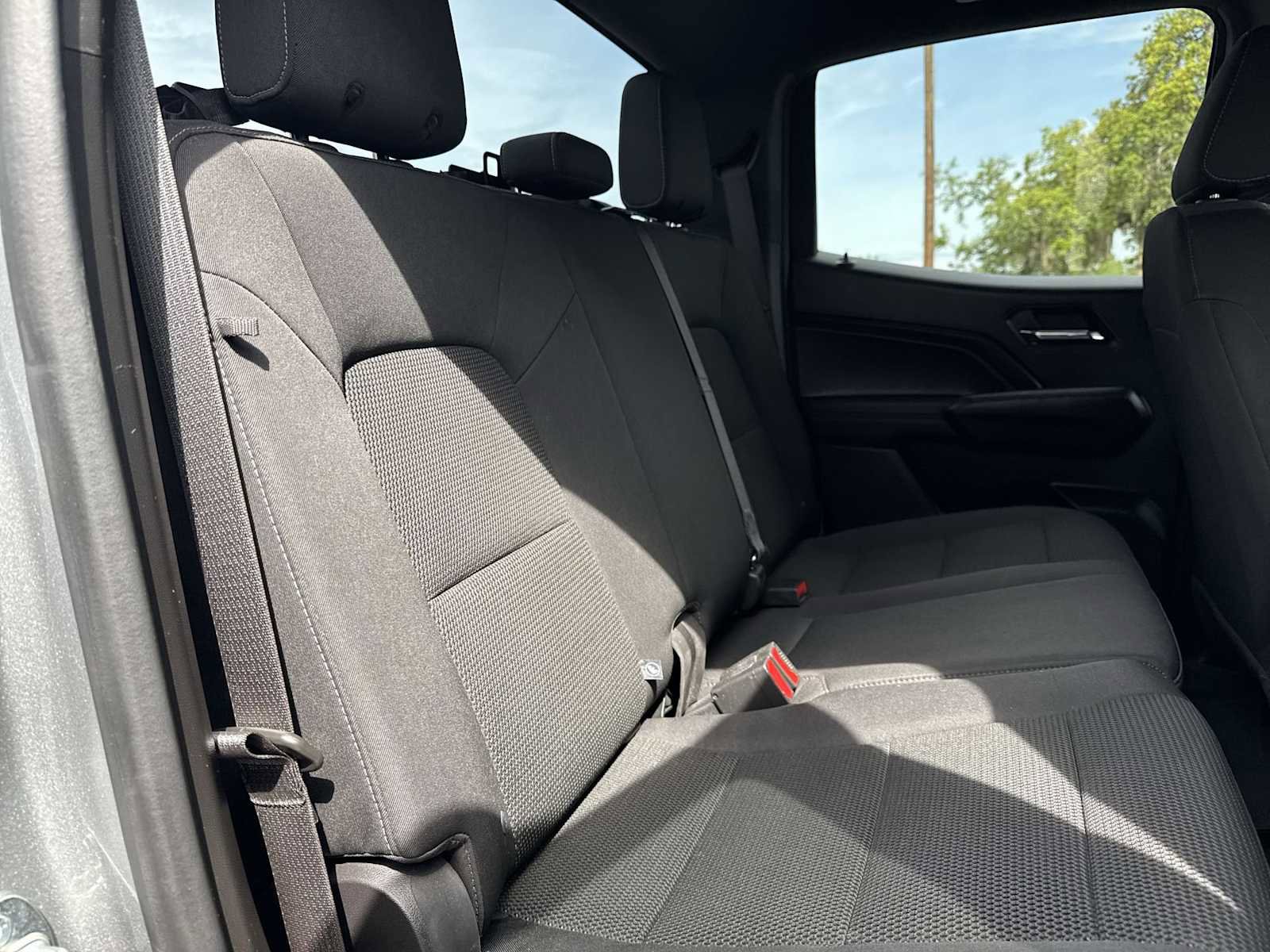 Used 2023 Chevrolet Colorado LT RWD image 18