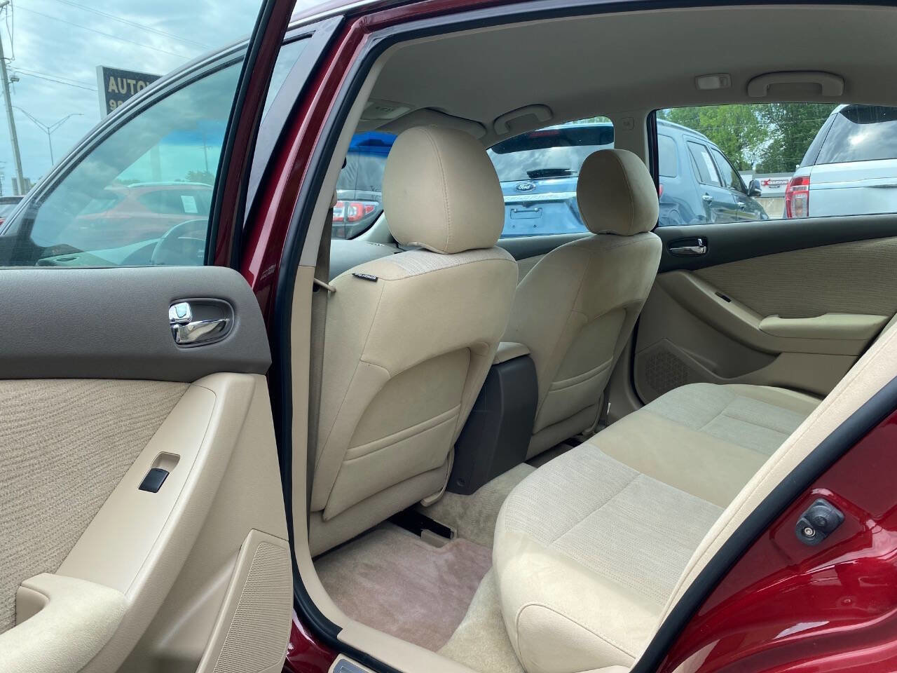 Used 2012 Nissan Altima 2.5 S w/ 20th Anniversary Pkg FWD image 10