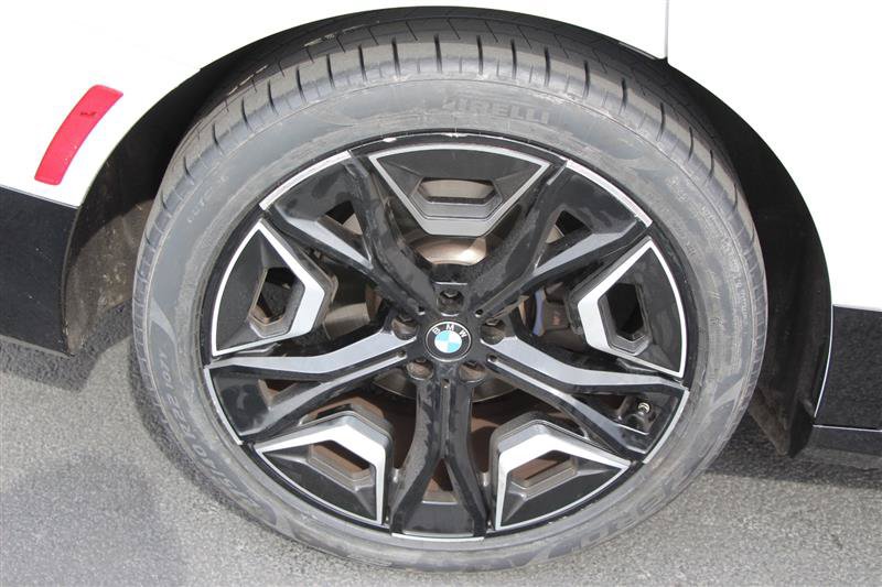 Used 2023 BMW iX M60 w/ Executive Package AWD/4WD image 38