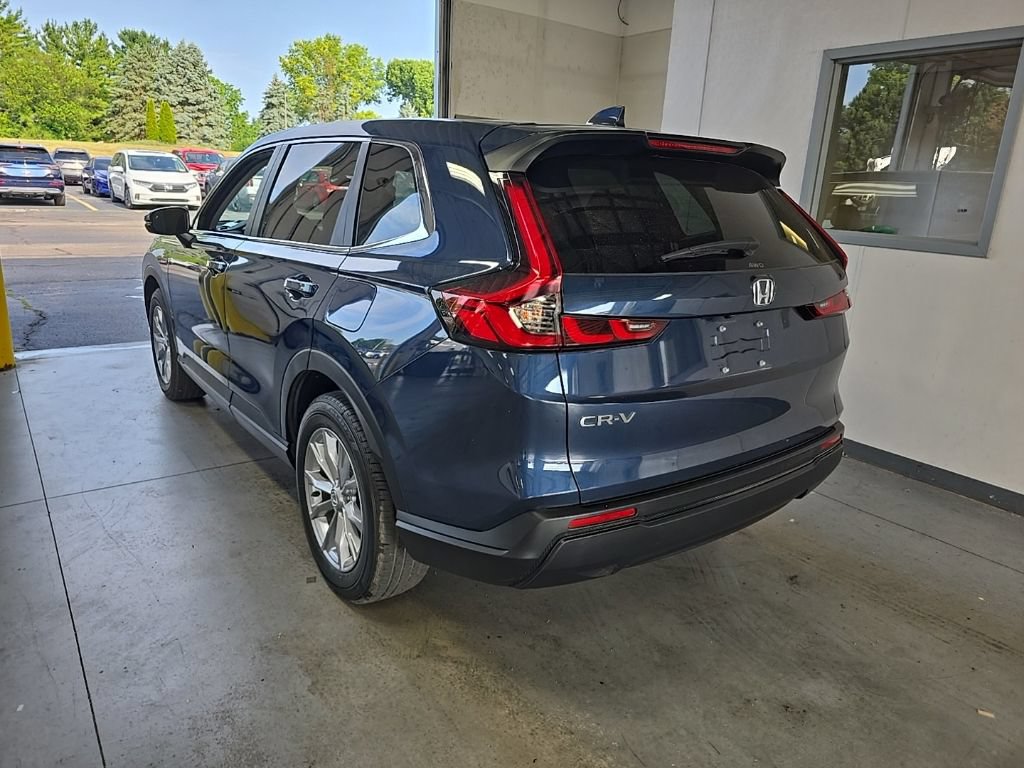 Used 2024 Honda CR-V EX image 3