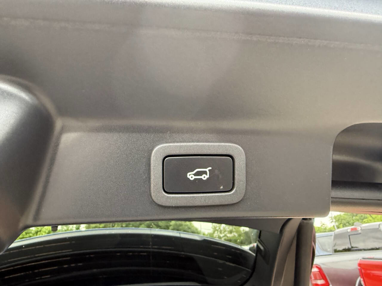 Used 2021 Jaguar F-PACE S AWD/4WD image 38
