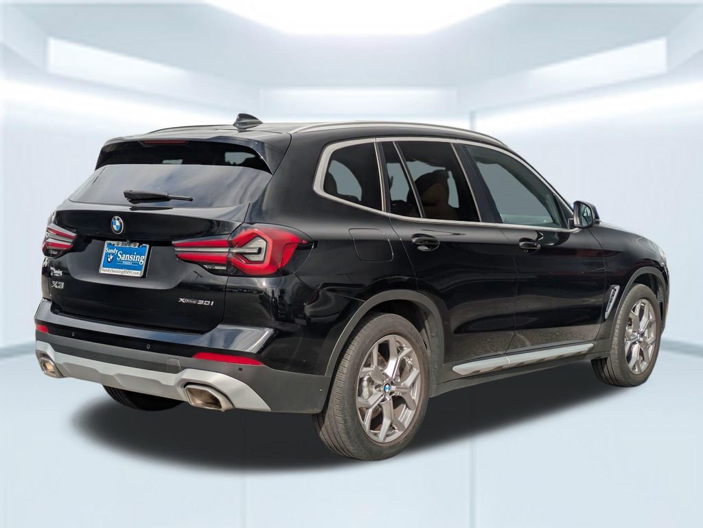 Used 2024 BMW X3 xDrive30i w/ Premium Package w/ZPA image 4