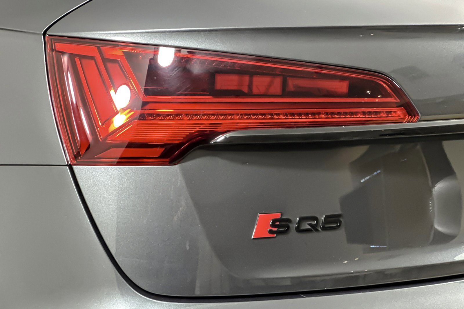 Used 2023 Audi SQ5 Prestige w/ Prestige Package image 26